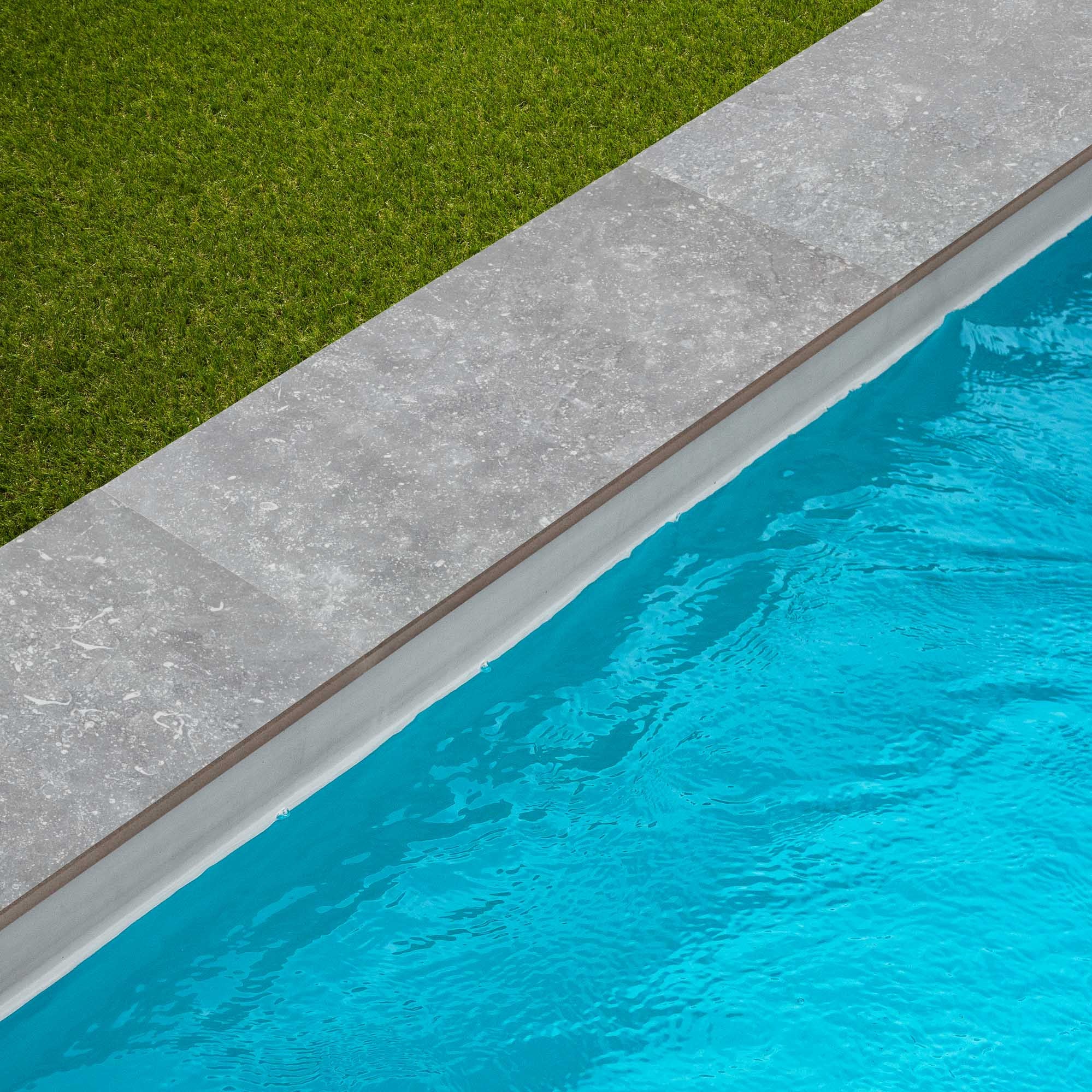 Margelle de piscine effet Pierre Gris/Bleu Belgio 60x28x2 cm Bord Droit Pietra
