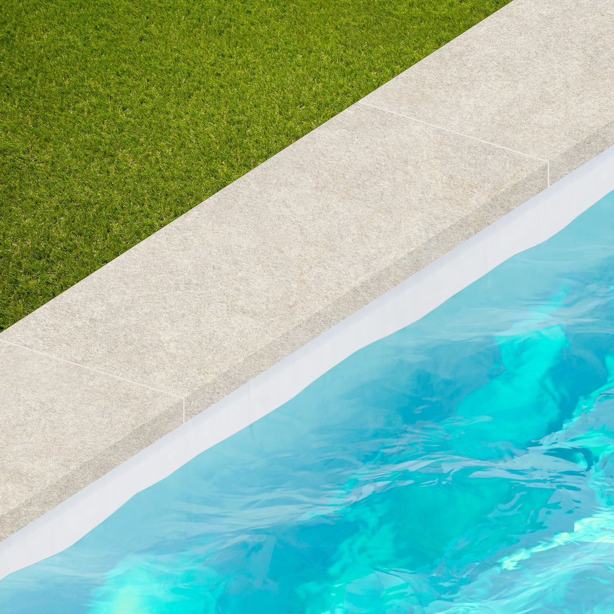 Margelle de piscine effet Pierre Quartzite Blanc Cut 90x33x2 cm Bord Droit avec retombée Venturo