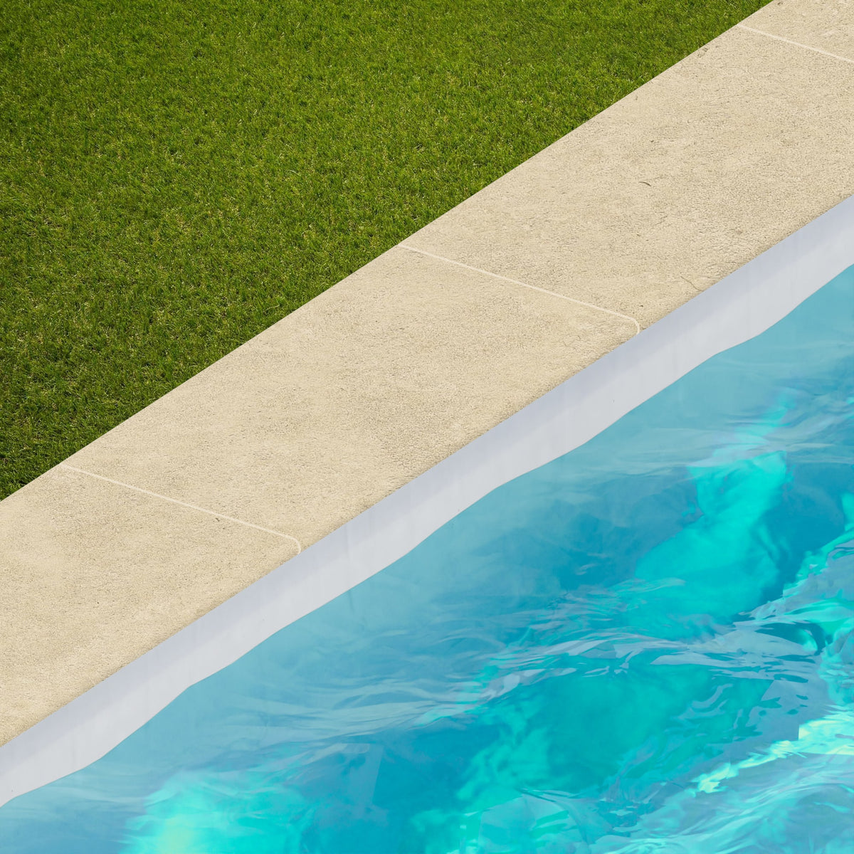 Margelle de piscine effet Pierre Calcaire Beige Sable 60x30x2 cm Bord 1/2 Rond Rocalta
