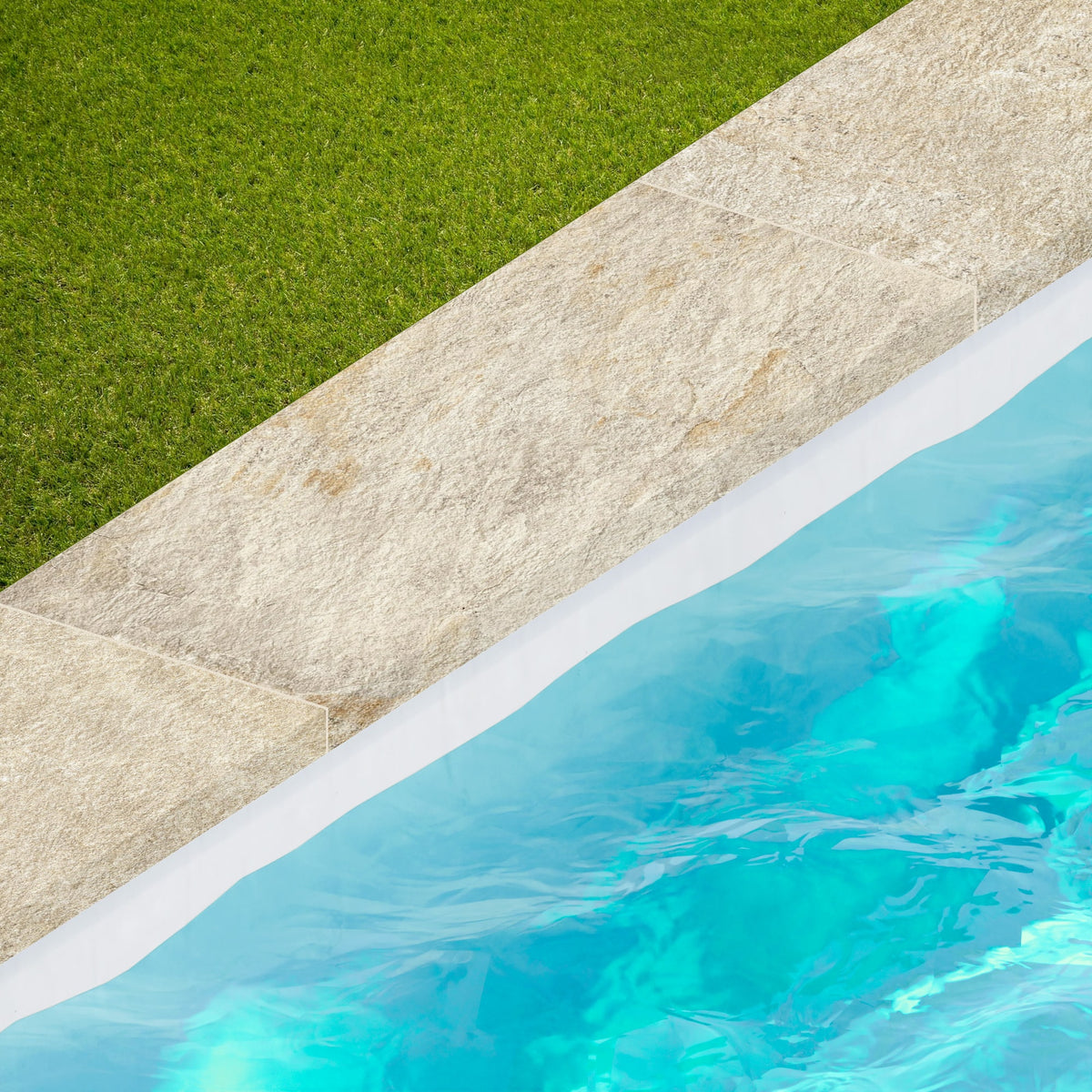 Margelle de piscine effet Pierre Quartzite Gris Beige 90x33x2 cm Bord Droit avec retombée Salvero