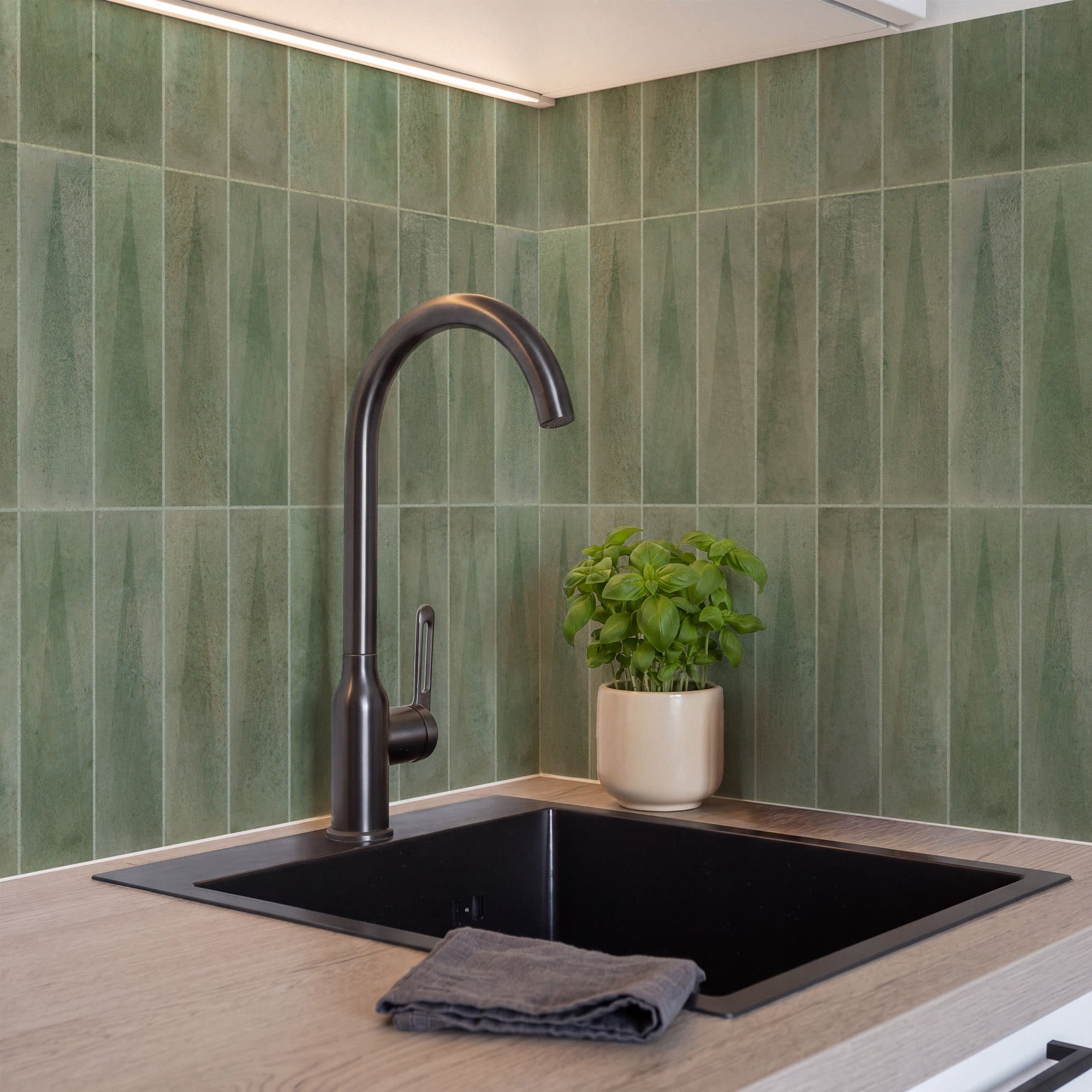 Carrelage effet Zellige 3D Vert 24,6x6x0,85 cm Montel - Mur intérieur