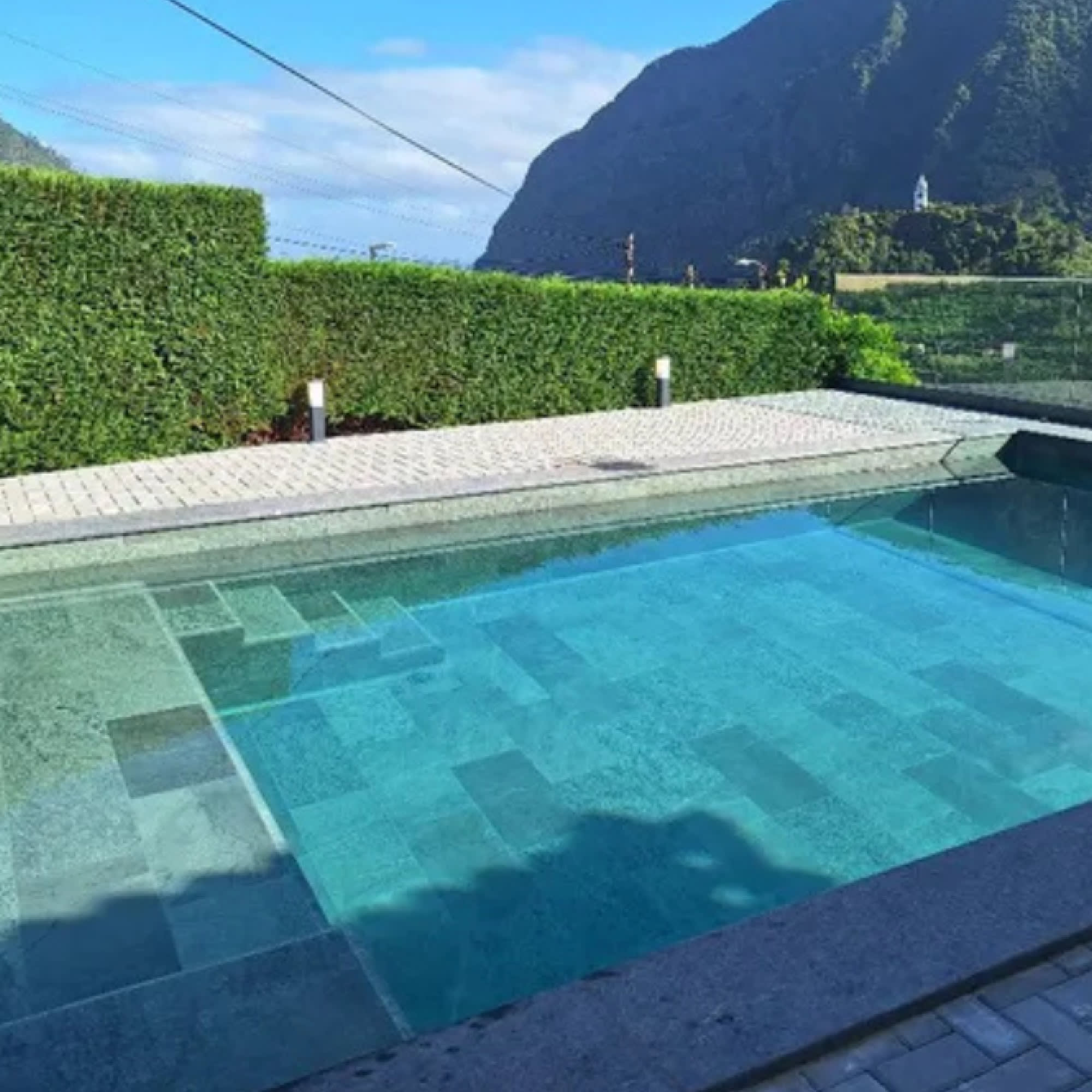 Carrelage Piscine effet Pierre de Bali Vert 62,6x31x0,9 cm Lombok