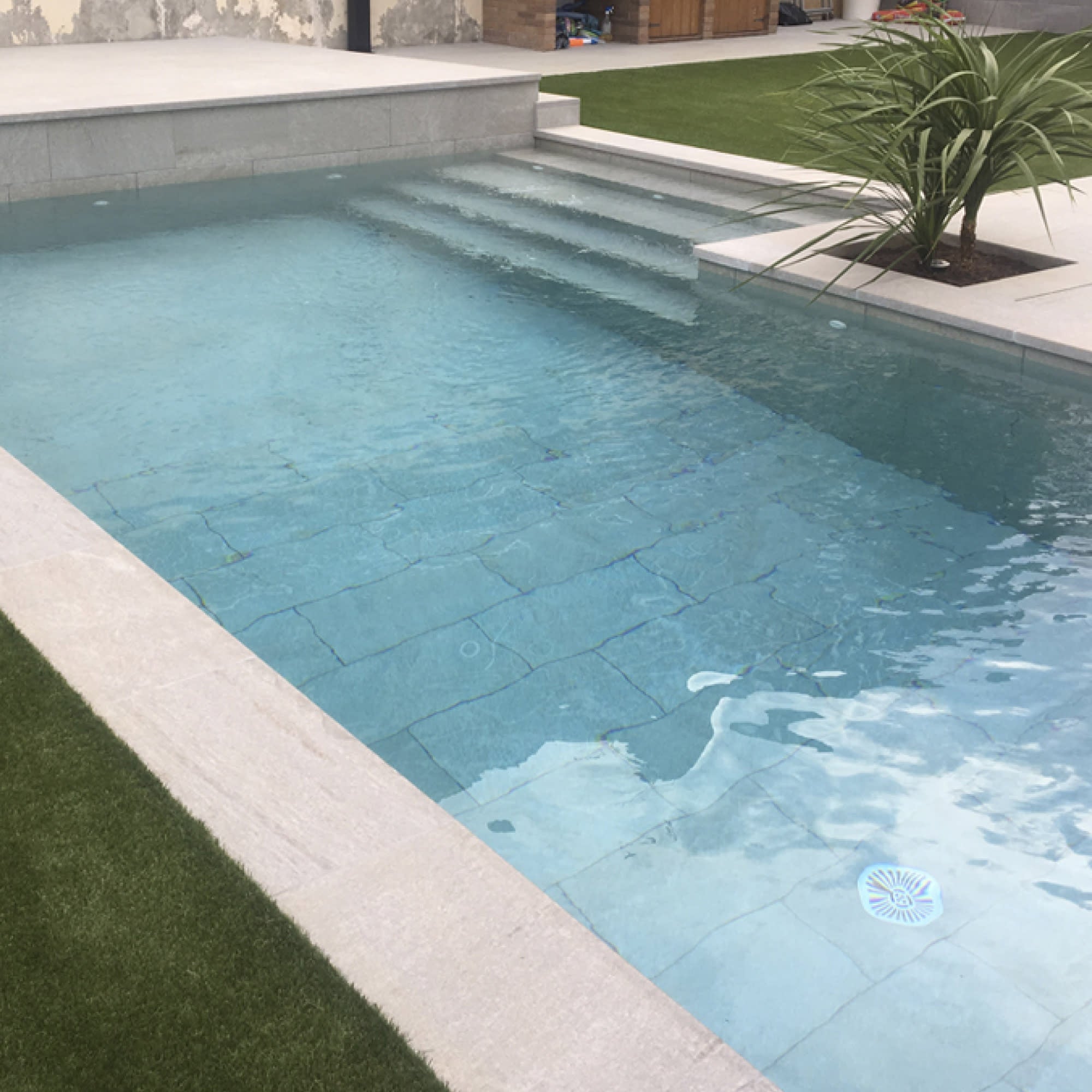 Carrelage Piscine effet Pierre Gris 62,6x31x0,9 cm Bonifacio